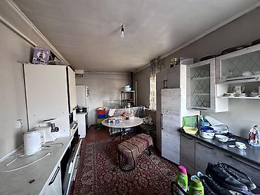 Продажа коттеджей и домов: Продается просторный дом в районе Пригородный, Жаштык 2/20. Общая — 23