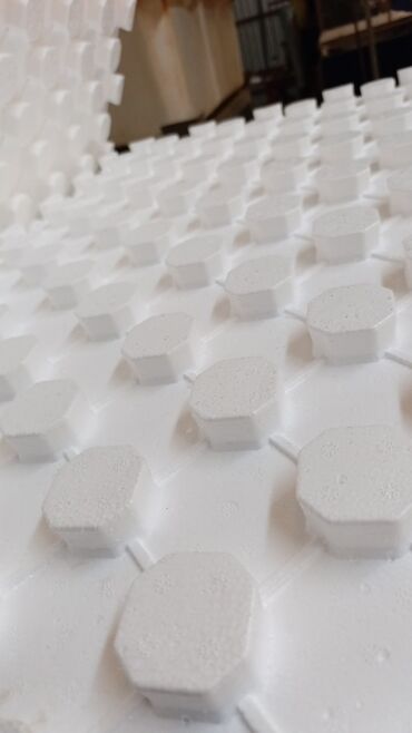 Taxta-şalban: Məhsul: FONIX Penoplast izolyasiya materialları Təyinat: - İstilik