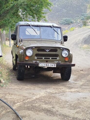 диски уаз на волгу: Bu, UAZ markalı, dörd təkərli, xaki rəngdə ofrouder avtomobilidir