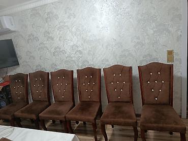 kanputer masasi: Yemək otağı üçün klassik üslubda yumşaq stullar dəsti. - Material — 6