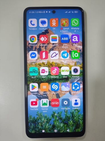 nausnik temiri: Xiaomi Poco X3 Pro smartfonu, arxa tərəfində dörd kameralı dairəvi