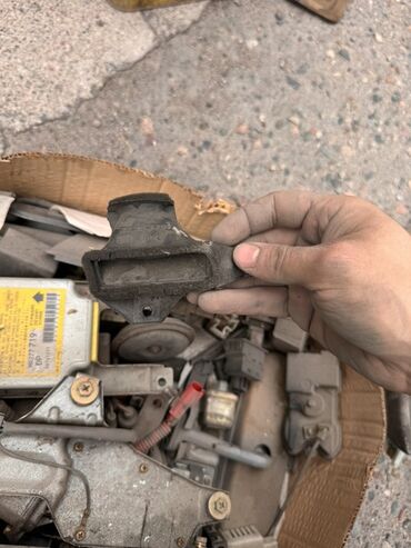 Другие автозапчасти: Запчасти для Mitsubishi space gear — 143