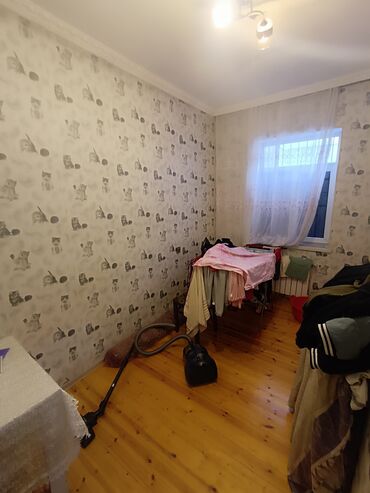 Köhnə tikili: Satılır: Dsk yolunda 3 otaqli ev, her bir seraiti var senedleri — 1