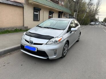 Toyota: Toyota Prius: 2015 г., 1.8 л, Автомат, Гибрид, Хэтчбэк