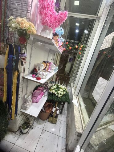 təbii gul şəkilləri: Hazır biznes qiyməyi 5500 manatdır, real alıcılar əlaqə saxlasın