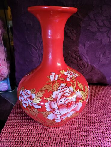 Ostali kućni dekor: Vaza nova iz 40,50ih. jing dezen kineski porcelan zar crvene na lalafo.rs — 2 Ostali kućni dekor: Vaza nova iz 40,50ih. jing dezen kineski porcelan zar crvene — 2