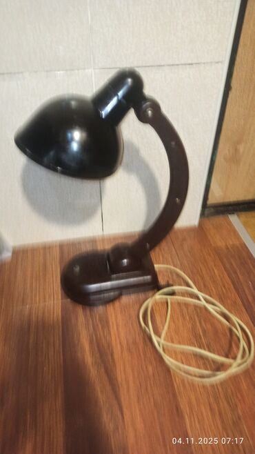 настольная лампа: Retro masa lampası – “КАРБОЛИТ” zavodu, Orexovo-Zuyevo istehsalı