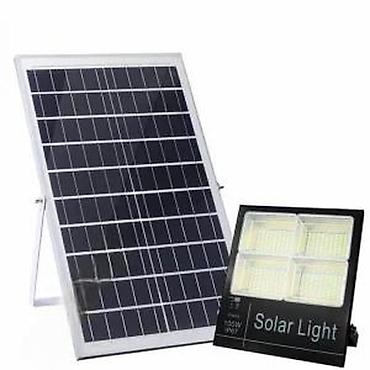 sto: Solarni LED reflektor sa solarnim panelom - Komplet sadrži: solarni — 1