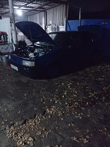 215 65 16 с: Volkswagen Passat: 1989 г., 1.8 л, Механика, Бензин, Седан — 4