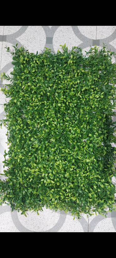 Digər ev dekoru: Yaşıl süni dekorativ ötüklər,güllər,yarpaqlar,ağaclar. Yaşıl dekorativ — 26