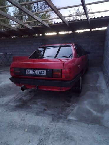 ауди 3: Audi 100: 1989 г., 1.8 л, Механика, Бензин, Седан