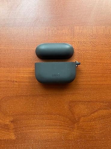 airpods case: UNIQ LINO Silicone Cover for Apple Airpods 3. gen case В хорошем — 2