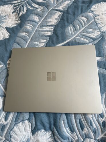 Ноутбуки: Ноутбук, Microsoft Surface, 16 ГБ ОЗУ, Б/у, Для несложных задач
