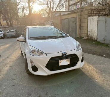 Toyota: Toyota Yaris: 1.5 l | 2019 il Hetçbek