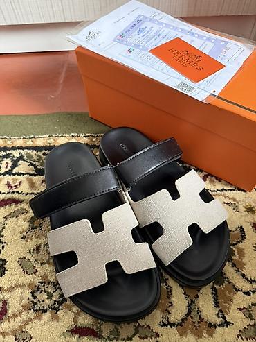 hermes обувь: Срочно 🚨 продается Сандалии Hermès - Модель: кожаные сандалии с — 1