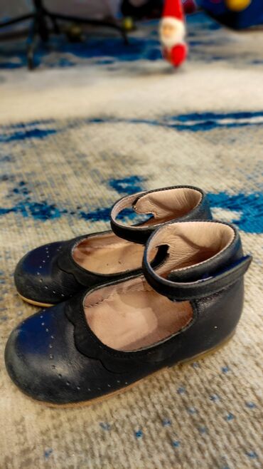 idman uşaq ayaqqabıları: Brand Jacadi . qız üçün pasanojka ayaggabi. 24 razmer. 10m