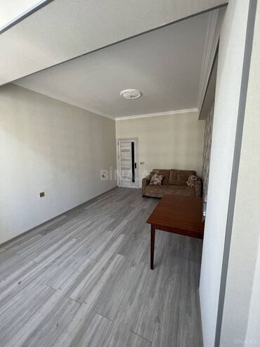 Uzunmüddətli kirayə mənzillər: Mənzil kristal 1 də yerləşir 3 otaq gorunduyu kimi uzun muddətli — 5