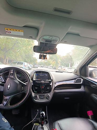 Chevrolet Spark: 2019 г., 1 л, Вариатор, Бензин, Лифтбек