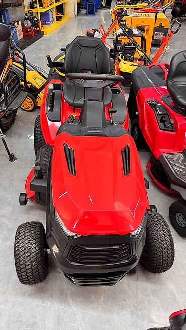 мото косилька: Газонокосилки-трактора (райдеры) D-MAX, красные - Формат: самоходные — 3