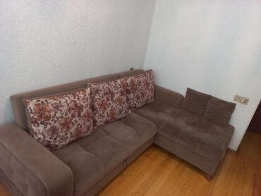 künc divani: Künc divan, İşlənmiş, Açılan, Bazalı, Parça, Çatdırılma yoxdur
