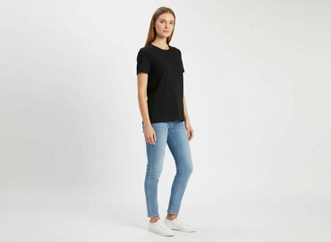 hugo t shirty: Asos, Women`s T-shirt, size M