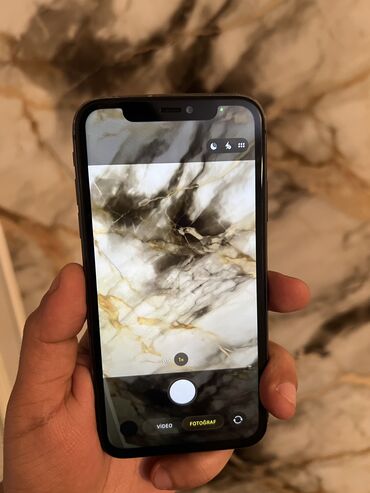 Apple iPhone: IPhone 11, 64 GB, Jet Black, Face ID — 9