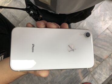Apple iPhone: IPhone Xr, 64 ГБ, Белый, Зарядное устройство, Защитное стекло, Чехол — 7