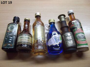 Ostali predmeti za umetnost i kolekcionarstvo: Mini Bottle unučići fraklići čokanji Kao sa slika . Zainteresovanima — 10