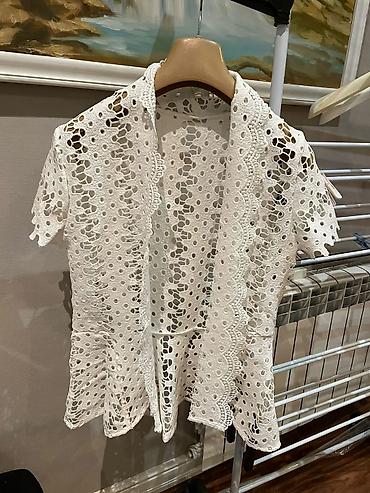 ucuz kask: Ağ rəngli, açıq naxışlı krujeva kardiqan/bolero. - Qısaqol, yüngül və — 2