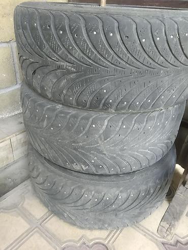 шина 22550 r17: Комплект автомобильных шин (3 шт.) с шипами. Особенности: - Зимний — 1