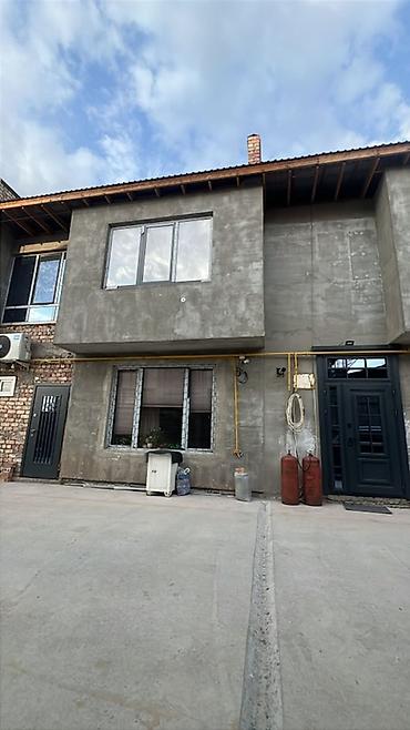 Продажа таунхаусов: 4 комнаты, 116 м², 18 соток, Газ, Электричество, Канализация at lalafo.kg — 18 Продажа таунхаусов: 4 комнаты, 116 м², 18 соток, Газ, Электричество, Канализация — 18