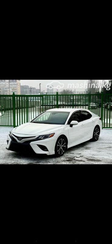купить кожаные сиденья для авто бу: Toyota Camry: 2018 г., 2.5 л, Автомат, Бензин, Седан
