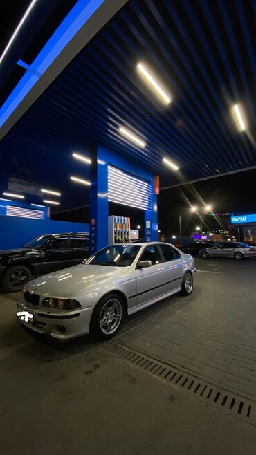 моновпрыск гольф 3: BMW 530: 2001 г., 3 л, Автомат, Бензин, Седан