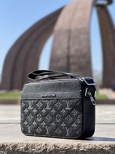 мужской клатч: Барсетка, Louis Vuitton, Материал: Экокожа, Застежка на магните, Застежка на молнии, Множество карманов, Новый — 6