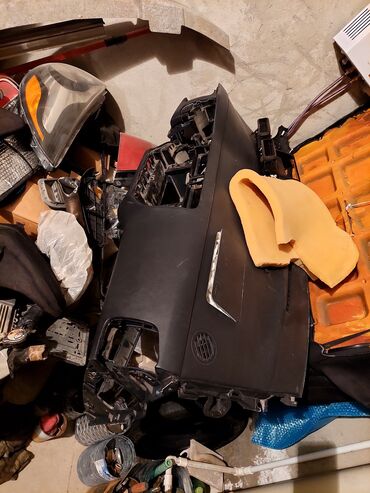 Avtomobilin digər elektrik sistemləri: Istenilen elektironikaya aid olan hissesi var .beyin ve sunurlari pult — 5