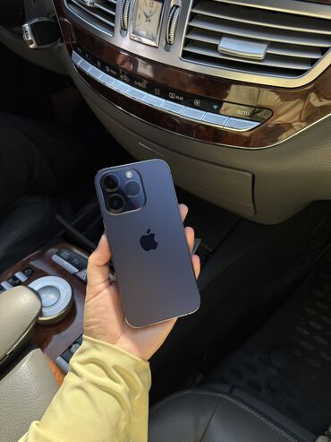 ош телефон айфон: IPhone 14 Pro, 256 ГБ, Deep Purple, Зарядное устройство, 83 %