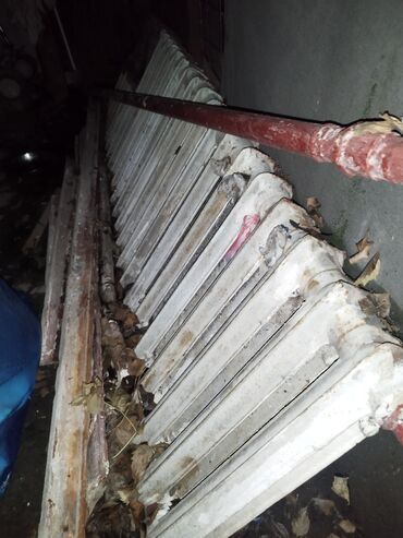 канистры бензин: Продаю чугунную батарею, 21 секция,не забиты