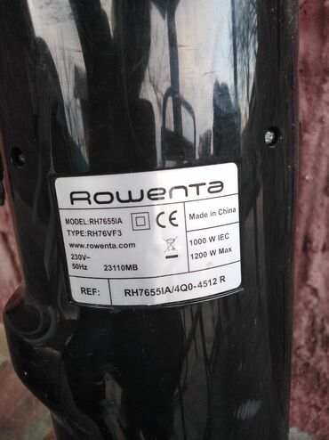 Štapni usisivači: Stapni uwsisivač Rowenta Powerline. Ima hepa filter. Ostale — 7