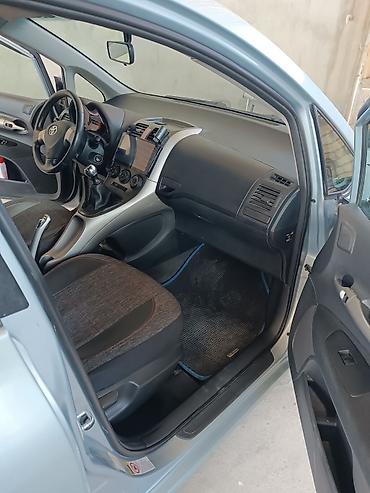 mercedes benz 208 d: Toyota Auris: 1.4 l | 2007 il Hetçbek — 8