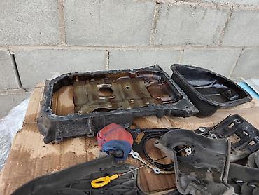 Двигатели, моторы и ГБЦ: Двигатель внутреннего сгорания(6v цилиндровый, бензиновый) — 9