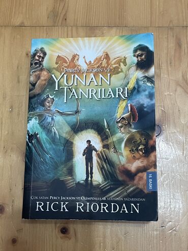Yunan tanrıları. 
Səliqəli oxunub. Yeni kimidir