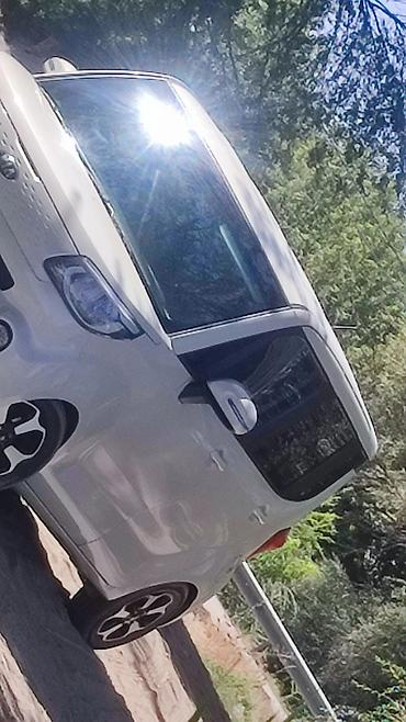 r 350: Kia Ray: 2018 г., 0.1 л, Автомат, Газ, Минивэн — 2