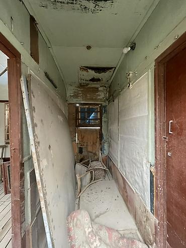 Вагоны: Передвижной металлический вагончик/бытовка (каркас из стали, обшивка — 7