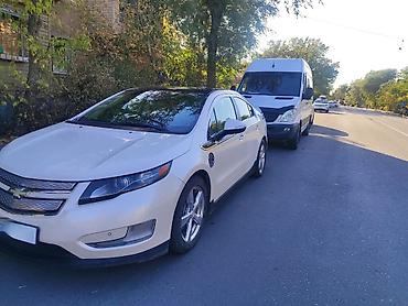 Продажа авто: Chevrolet Volt: 2012 г., 1.4 л, Вариатор, Гибрид, Лифтбек — 2