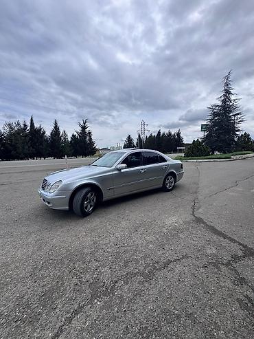belarus traktorlarin satisi: Mercedes-Benz E-Class sedan (W211), gümüşü rəng. Əsas xüsusiyyətlər — 1