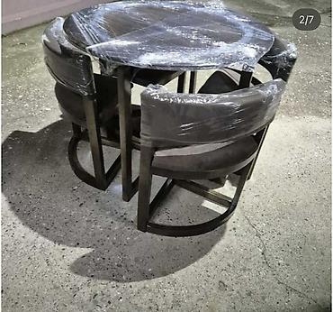 Setovi stolova i stolica: Sto + 4 stolice. Bez — 15