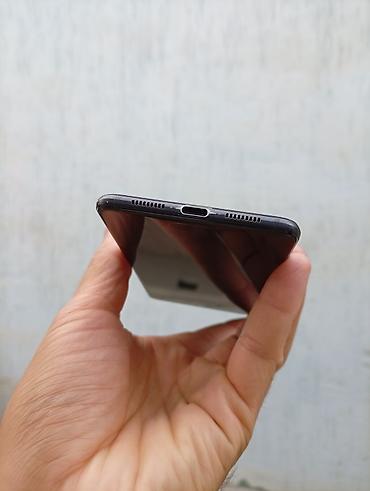 Уюлдук телефондор жана аксессуарлар: Смартфон Sharp (серия Aquos) - Безрамочный дизайн с узкими рамками — 6