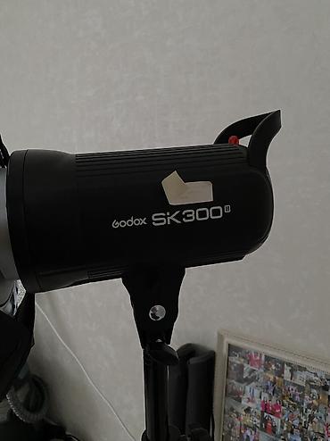нова 2: Godox SK300II • Мощность — 300 Вт·с • Диапазон мощности — 1/16–1/1 — 5