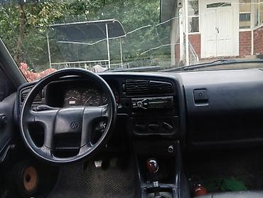 бишкек мотоцикл: Volkswagen Passat: 1994 г., 2 л, Кол менен иштөөчү, Седан — 2
