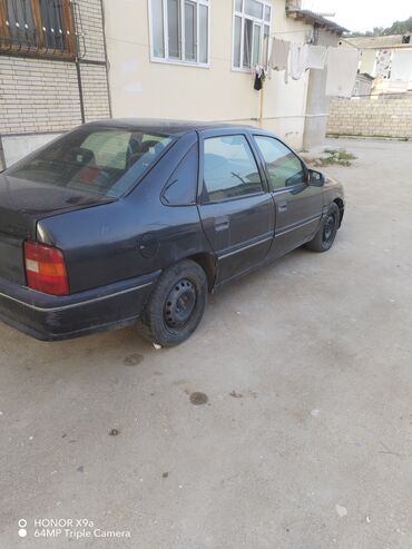 оригинальный каталог запчастей рено: Opel Vectra: 2 л | 1990 г. Седан